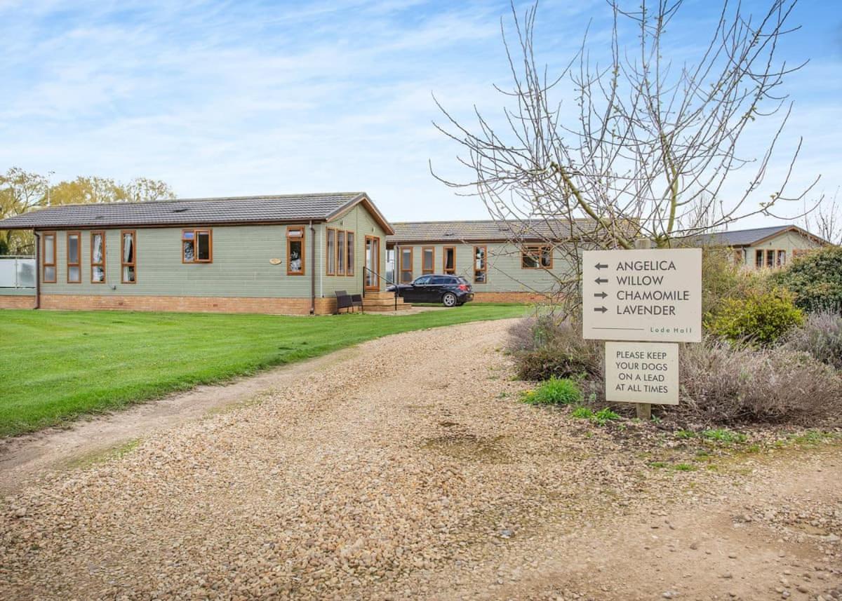 Lode Hall Lodges Upwell Exterior photo